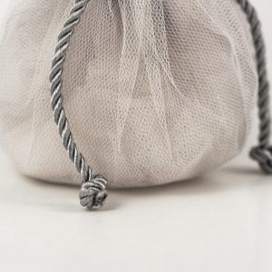 Classic wedding favor with drawstring